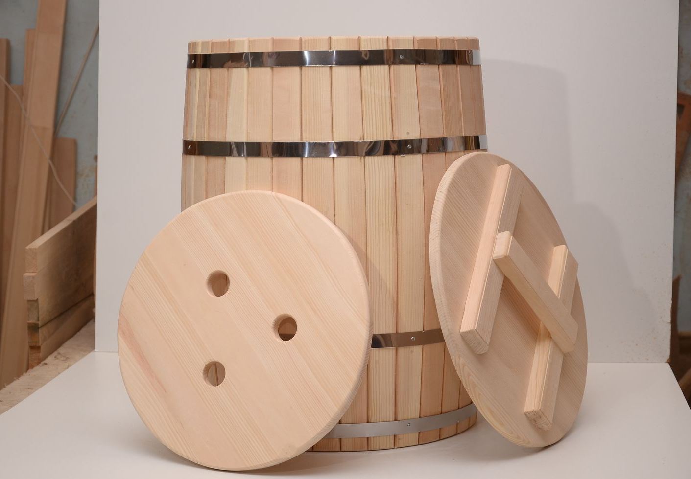 Бочка деревянная с крышкой 100 литров: купить за 19 250 ₽ в  интернет-магазине Lukoshko70.ru